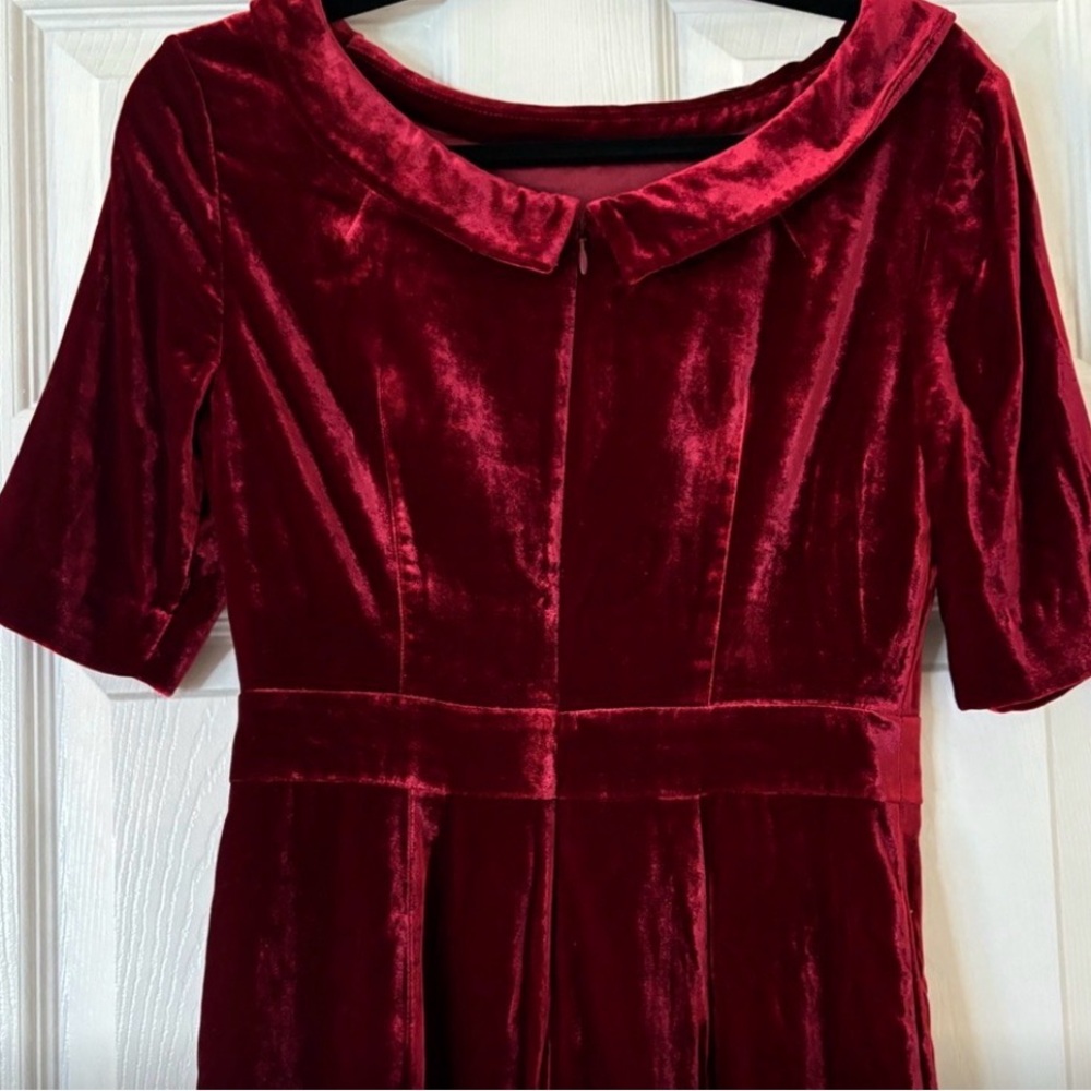 Boden Red Silk-Blend Velvet "Martha" Sheath Dress - Picture 4 of 5